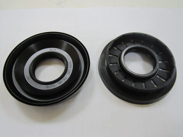 Сальник бака 35x72/88x11/18 